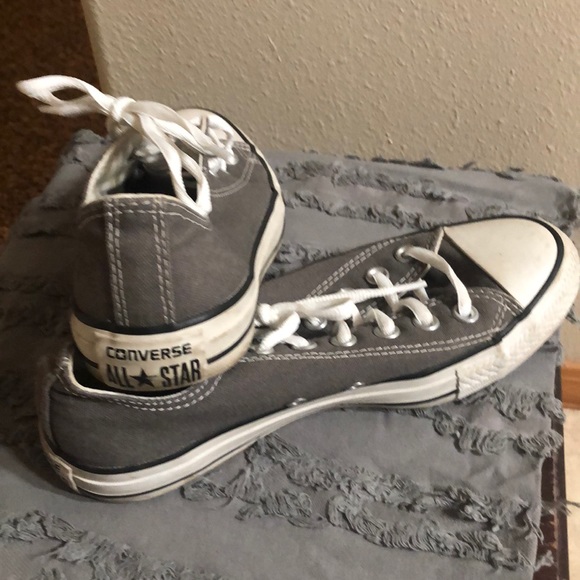 Converse shoes - Picture 1 of 1